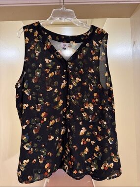 CAbi Black Multicolor Floral V-Neck Sleeveless Top